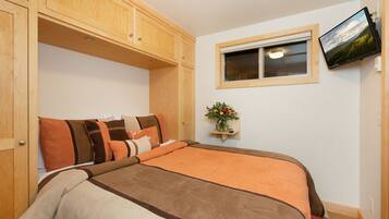 1 chambre, fer et planche Ă repasser, Wi-Fi gratuit, draps fournis