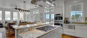 Beautiful Beach Home in Cinnamon Shore w/Gulf Peeks & Access to Amenities