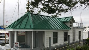 Cottage, 1 Bedroom, Overwater | Front of property