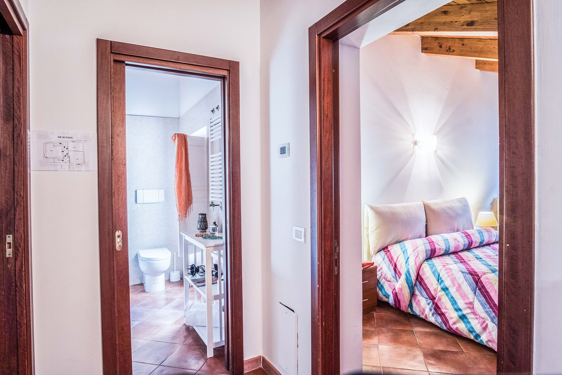 3 chambres, lit parapluie, Wi-Fi gratuit, draps fournis