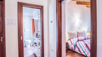 3 chambres, lit parapluie, Wi-Fi gratuit, draps fournis