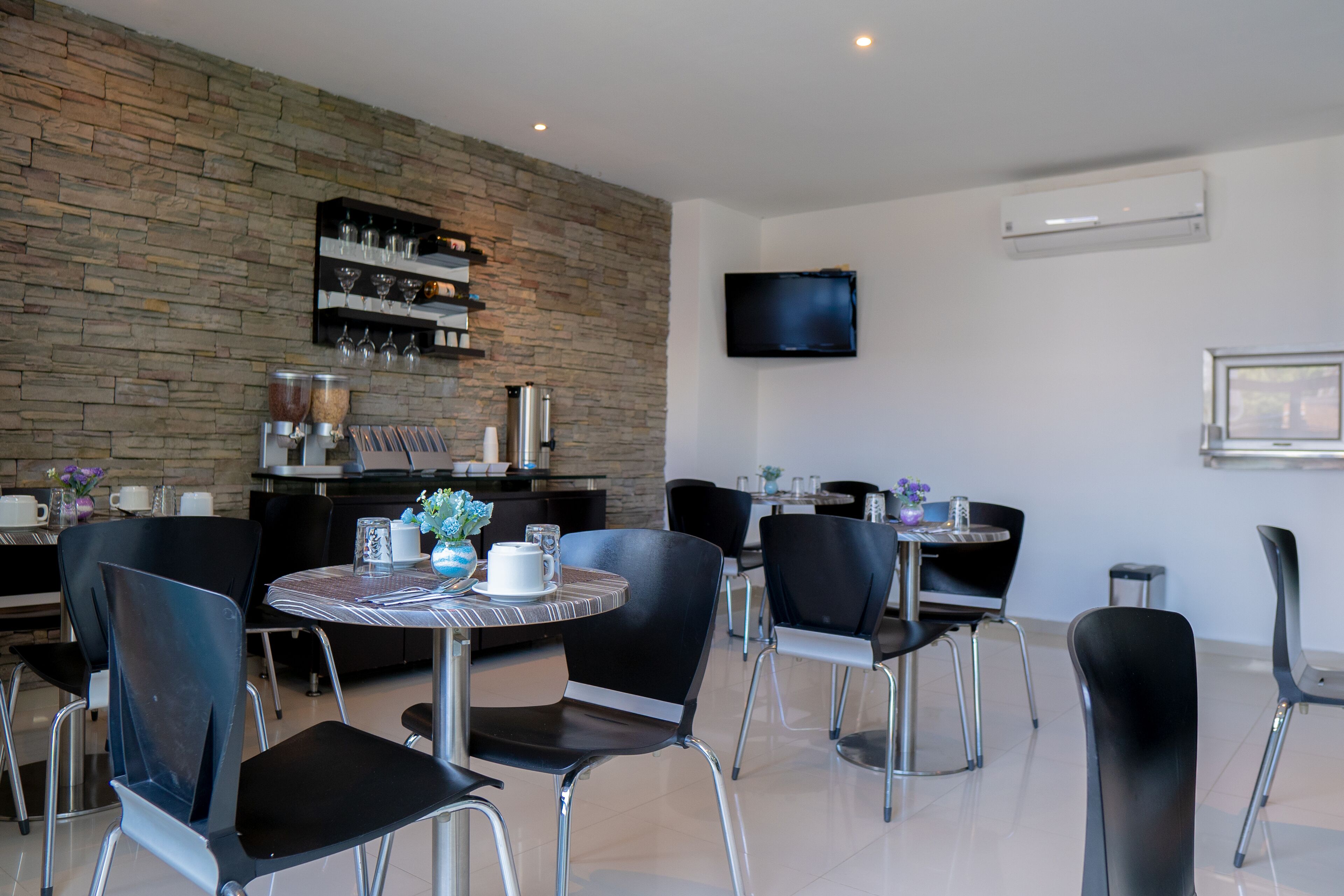 breakfast, lunch, dinner served; local cuisine