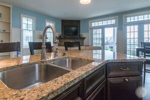Townhome, 3 Bedrooms, Pool Access, Lakeside | Private kitchen | Fridge, microwave, coffee/tea maker