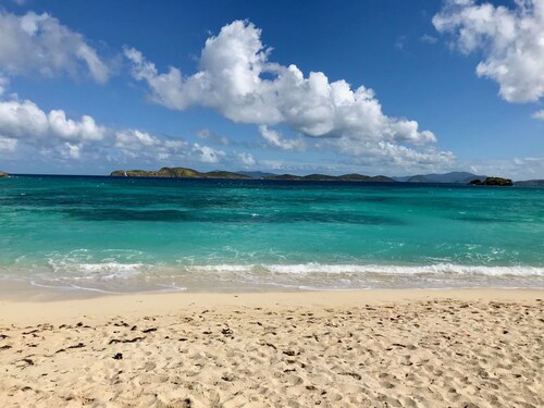 2 Schlafzimmer / 2 Badezimmer Wohnung am Strand!  Dies ist eine Doppeleinheit 1.300sq. ft.