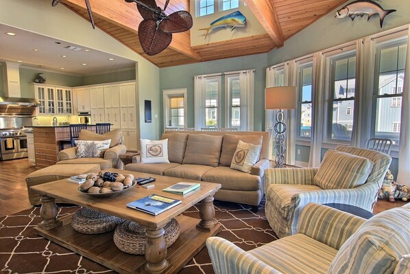 Smart-TV, DVD-spiller, bøker og filmbibliotek