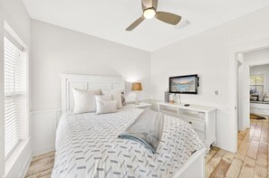 4 bedrooms, iron/ironing board, free WiFi, bed sheets