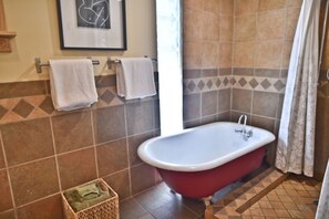 Unclassified image, 4 of 26, button