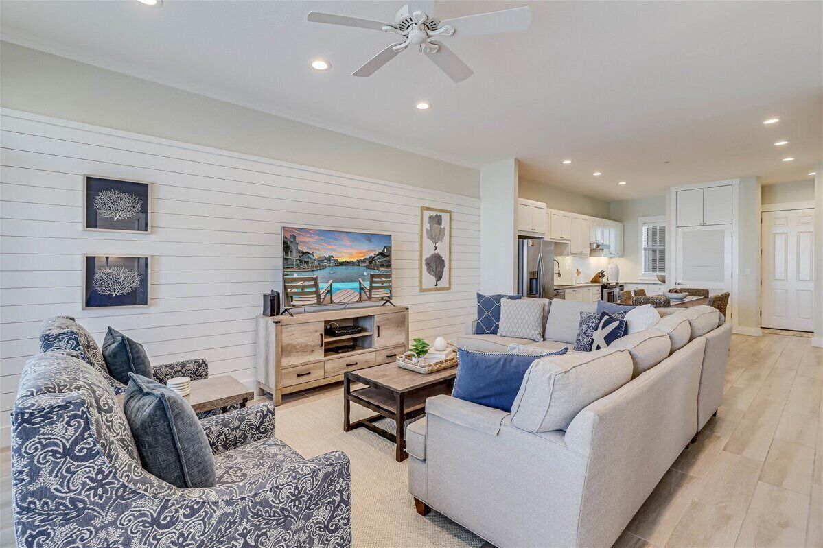 Custom, Designer Condo w/ Luxe Interiors+Enviable Amenities@Cinnamon Shore!