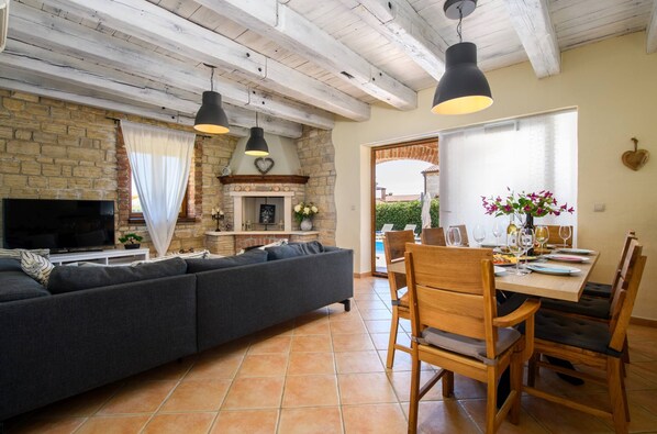 تناول الطعام