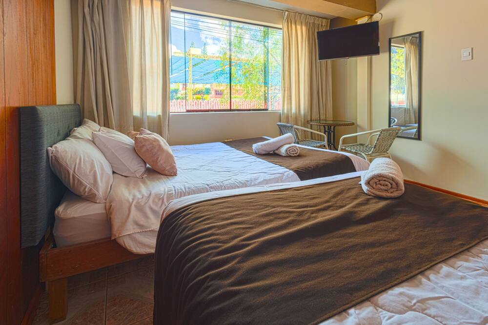 Hermoza House Bed & Breakfast