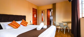 Hermoza House Bed & Breakfast