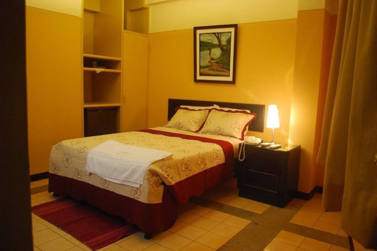 Quarto solteiro | Wi-Fi de cortesia