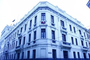 Mặt tiền nơi lưu trú