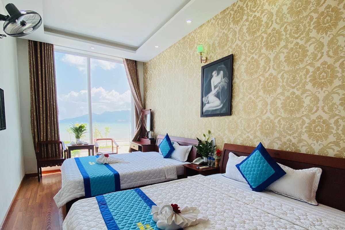 VIP 2 | Minibar, individually decorated, individually furnished, desk