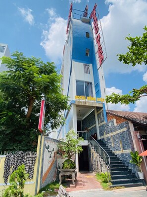 Front of property - Hong Diep Hotel (Quy Nhon)