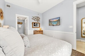 2 habitaciones, tabla de planchar con plancha, internet y ropa de cama 