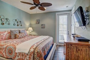 2 bedrooms, iron/ironing board, internet, bed sheets