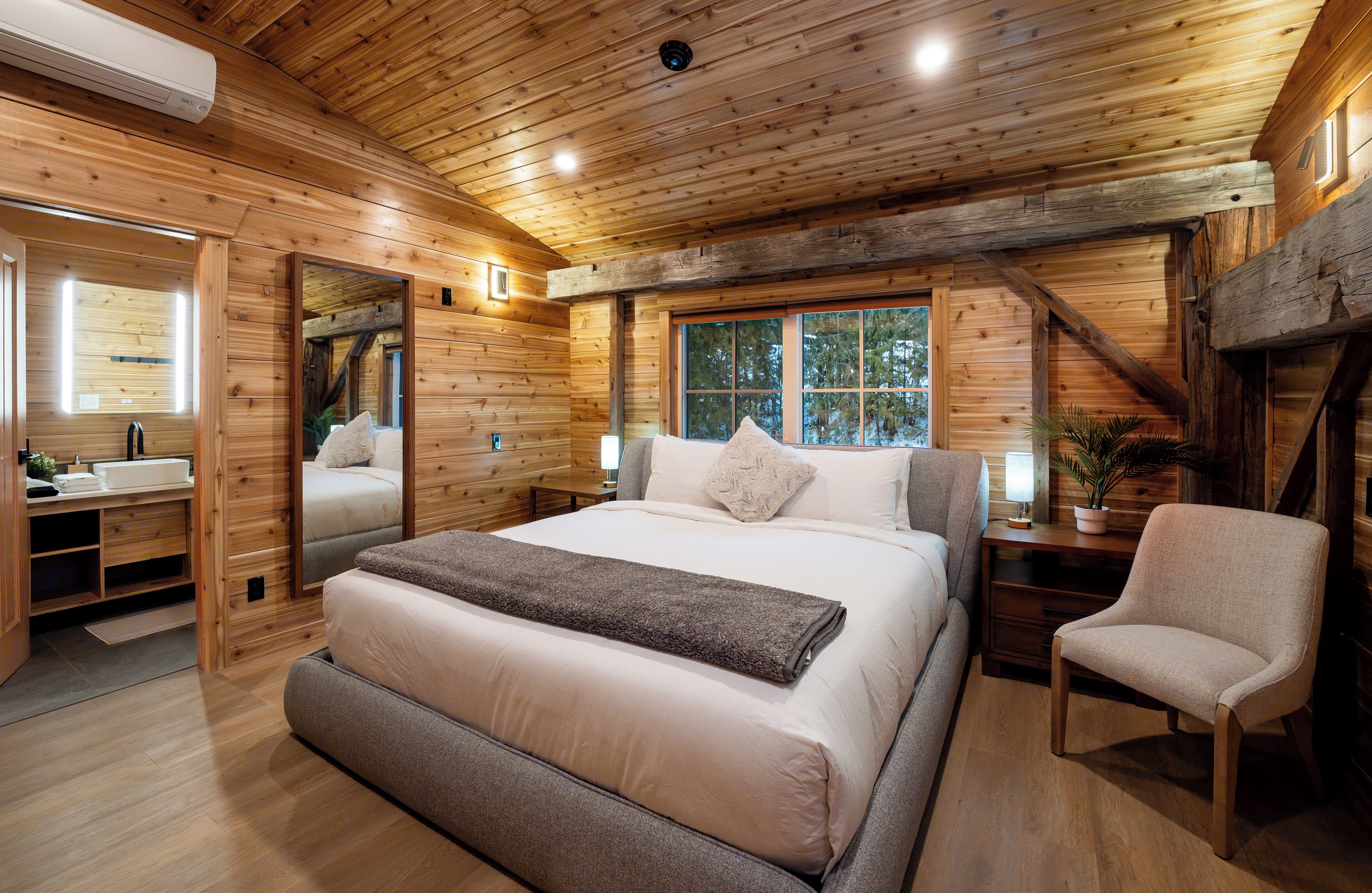 Luksus-alpehytte, 3 soverom, spabadekar, fjellutsikt | Sengetøy