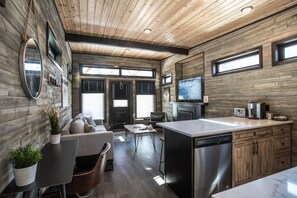 Premium huisje, 1 slaapkamer, keuken, uitzicht op bergen | Beddengoed