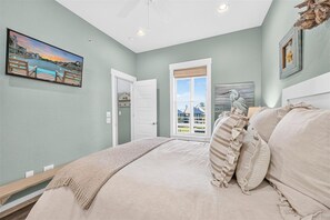 Room - Get Gulf & Bay Views@Gorgeous Cinnamon Shore Condo w/ Great Amenities! (Port Aransas)