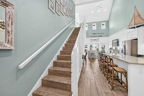 Interior - Get Gulf & Bay Views@Gorgeous Cinnamon Shore Condo w/ Great Amenities! (Port Aransas)