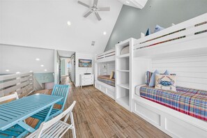 Bunk Loft, 2nd Floor