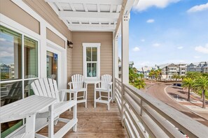Property grounds - Get Gulf & Bay Views@Gorgeous Cinnamon Shore Condo w/ Great Amenities! (Port Aransas)