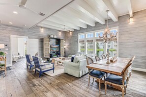 Interior - Stunning Cinnamon Shore Home w/ Lake View & Access to Resort-Like Amenities (Port Aransas)