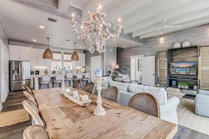 Dining - Stunning Cinnamon Shore Home w/ Lake View & Access to Resort-Like Amenities (Port Aransas)