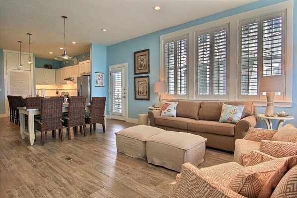 TV connectée, lecteur de DVD, livres, vidéothèque