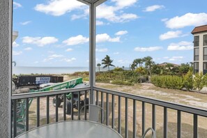 Property grounds - Island Beach Club #220C is a 2/2 Sanibel Island vacation rental condo! (Sanibel)