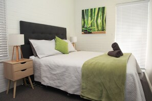 2 bedrooms, iron/ironing board, travel cot, WiFi