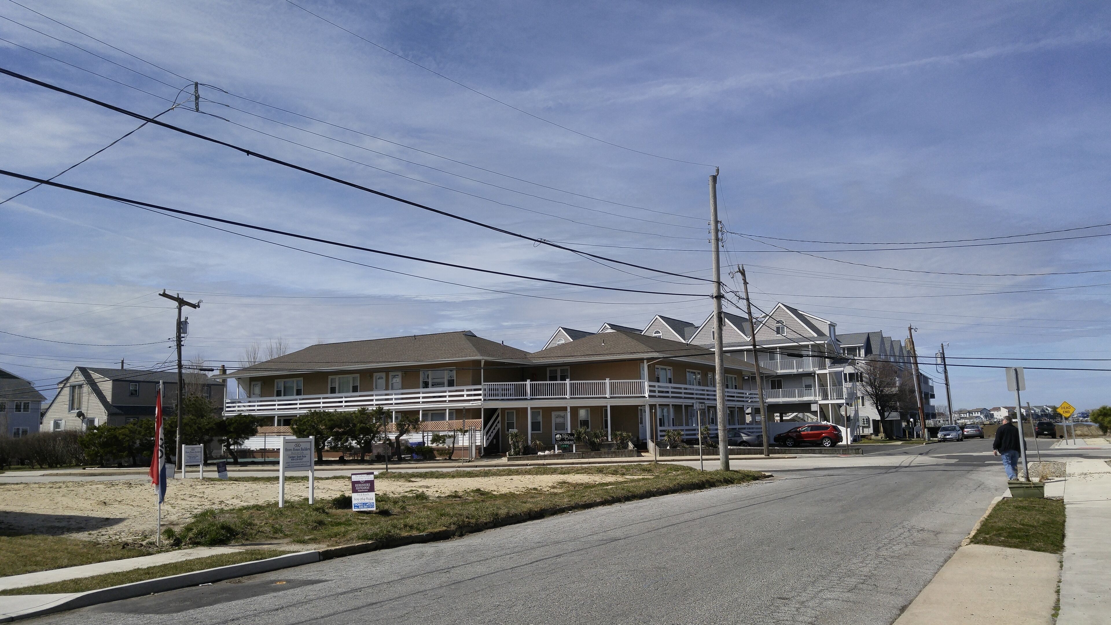 Street View coming from Beach.🌞