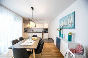 Dining - New apartment "Säntis", 70 m² (Friedrichshafen)
