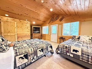 2 slaapkamers, een strijkplank/strijkijzer, gratis wifi, beddengoed