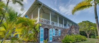 Nevis Home w / Pool, Stunning Jungle e vista sull'oceano!