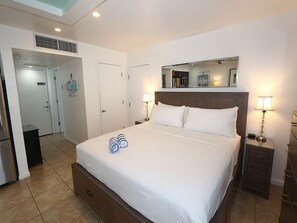 Iron/ironing board, free WiFi, bed sheets