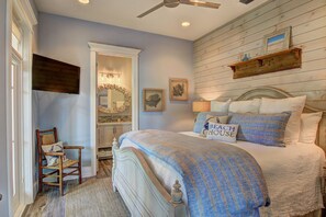 4 bedrooms, iron/ironing board, internet, bed sheets - Luxury Beach Home@Cinnamon Shore by Green Space w/! Great On-Site Amenities (Port Aransas)