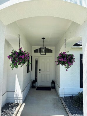 تفاصيل الفندق من الخارج