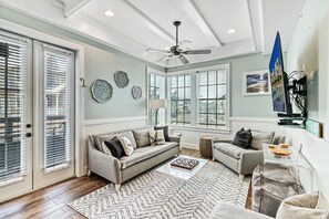 Smart TV, DVD player, books, video library - Contemporary Condo in the Heart of Cinnamon Shore+Great Amenities Nearby! (Port Aransas)