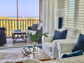 TV, DVD player, stereo - Amazing! Gulfview Villa in Beautiful Quiet Resort C0036A (Cape Haze)