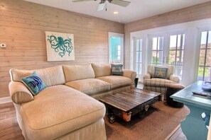 Smart TV, fireplace, DVD player, books