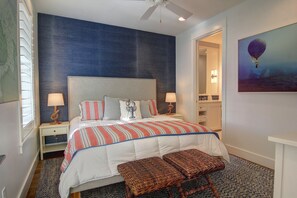 5 habitaciones, escritorio, tabla de planchar con plancha y wifi