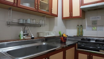 Quarto (Rose) | Cozinha americana privada | Geladeira, micro-ondas em uma área comum