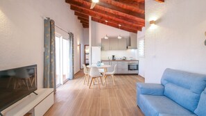 TV, fireplace - Cozy Villa with sea views Marquesa ZA (Denia)