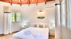 2 bedrooms, iron/ironing board, free WiFi, bed sheets - Cozy Villa with sea views Marquesa ZA (Denia)