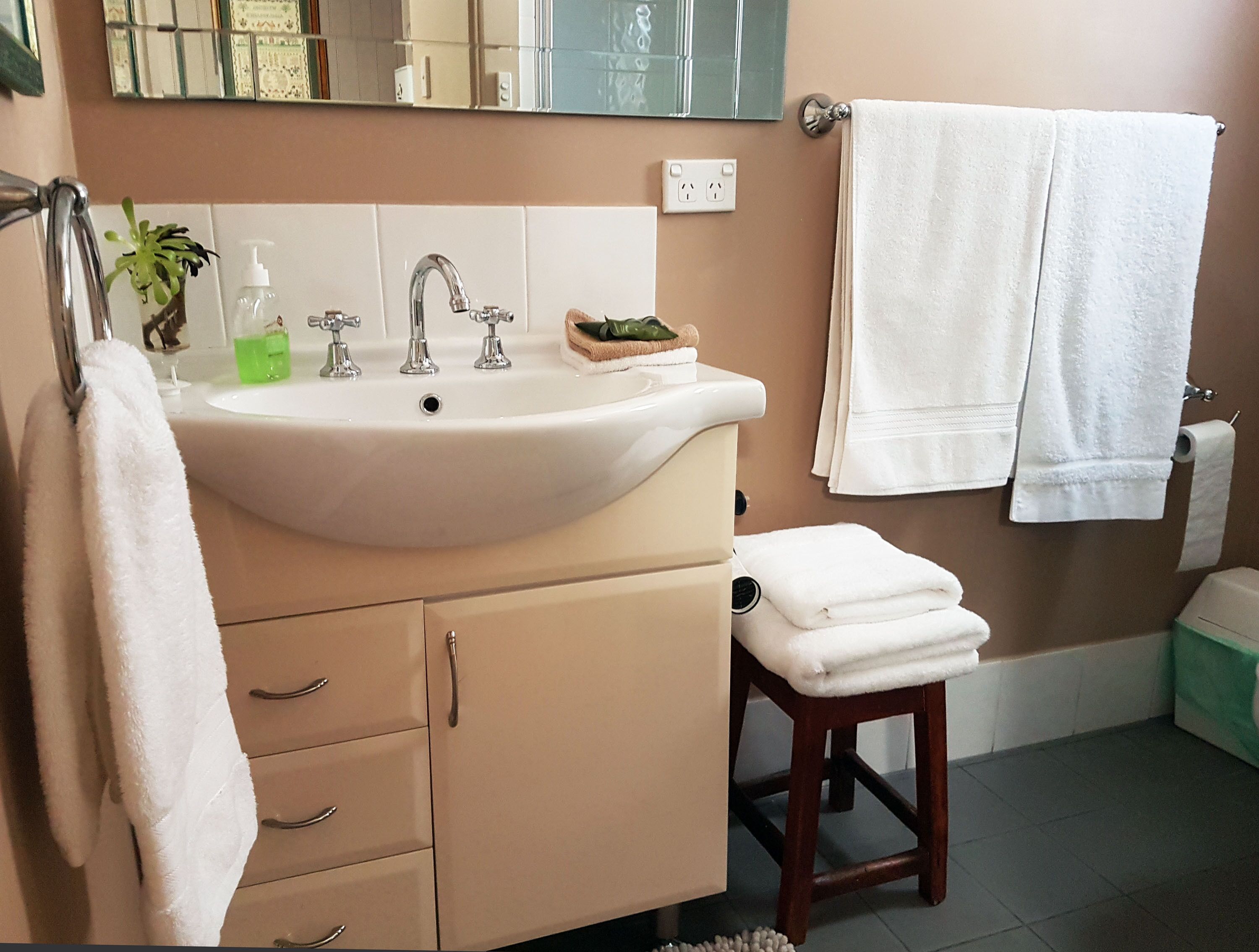 Small Para Cottage Barossa — image 13
