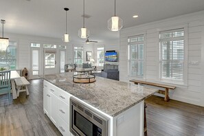 Interior - Beachy Home on Corner Lot@Cinnamon Shore! Sonos Sound + Great Amenities (Port Aransas)