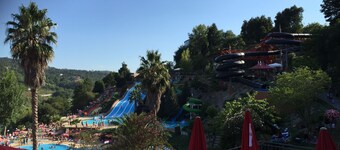 Luxury design villa with private heated pool, near the city of Porto!