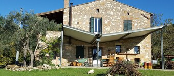 Villa / landsted med panoramautsikt 80 km fra Roma